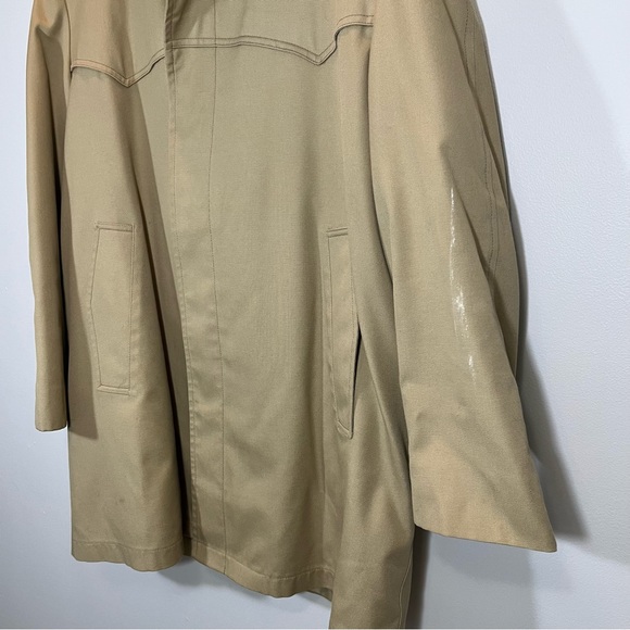 Vintage trench coat - Picture 4 of 12